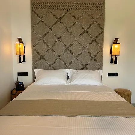 Armeno Lägenhetshotell 4*