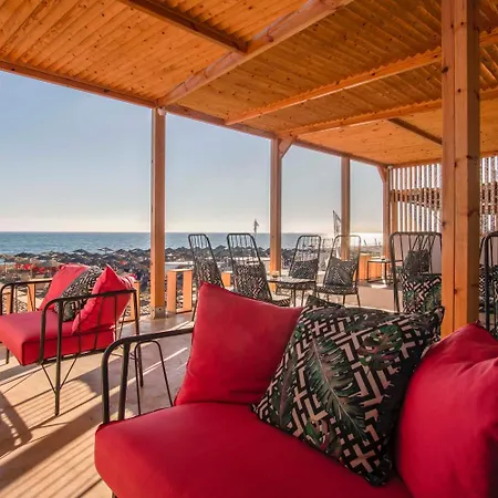 Lägenhetshotell Armeno 4*