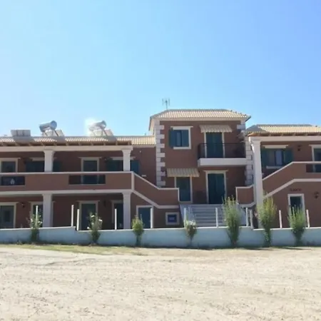 Armeno Lägenhetshotell 4*