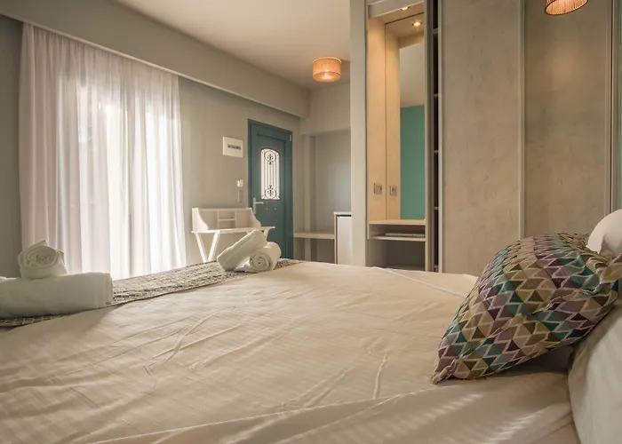 Armeno Aparthotel Marathias