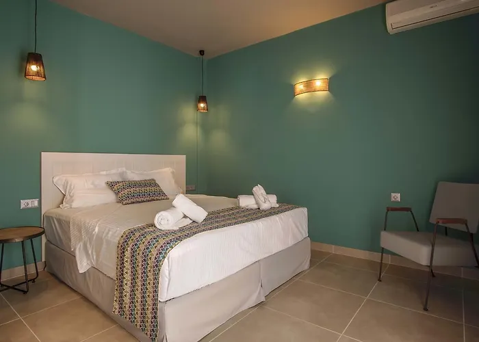 Aparthotel Armeno 4*